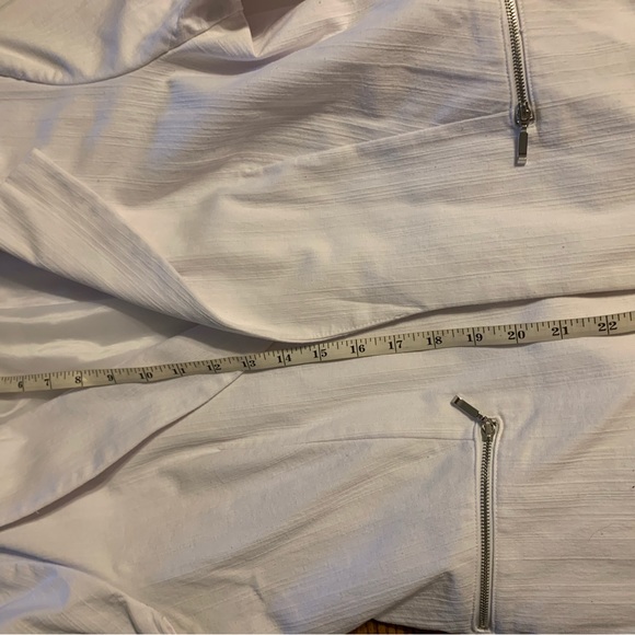 Lined white blazer with 3/4 sleeve - Picture 4 of 6